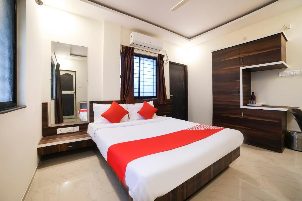 Hotel O Club Metro Nagpur Exteriör bild