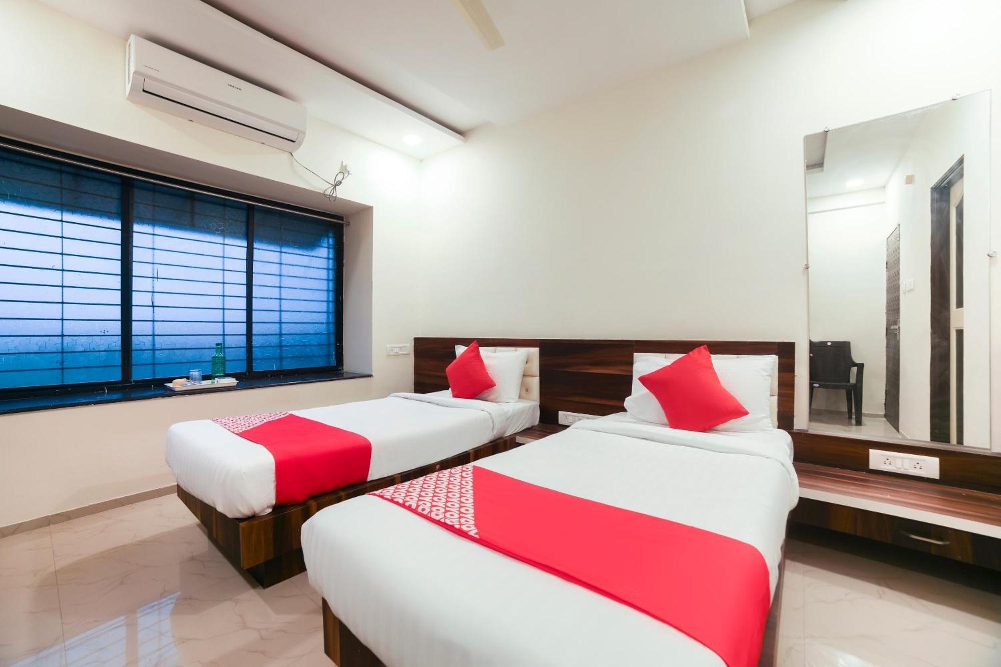 Hotel O Club Metro Nagpur Exteriör bild
