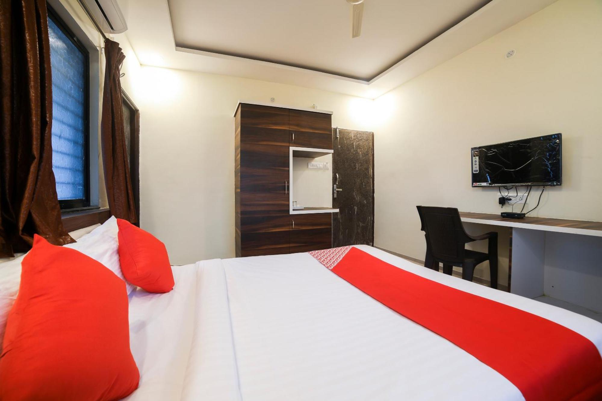 Hotel O Club Metro Nagpur Exteriör bild