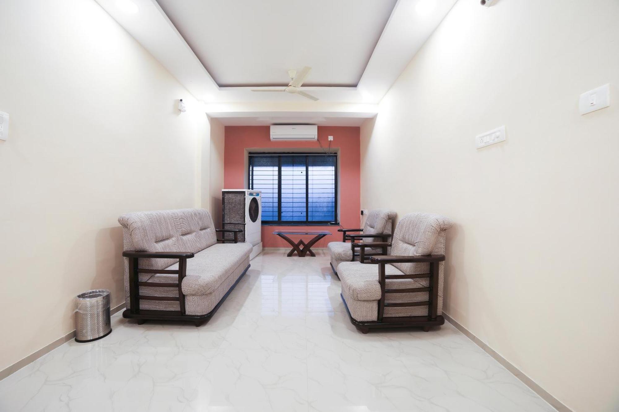 Hotel O Club Metro Nagpur Exteriör bild