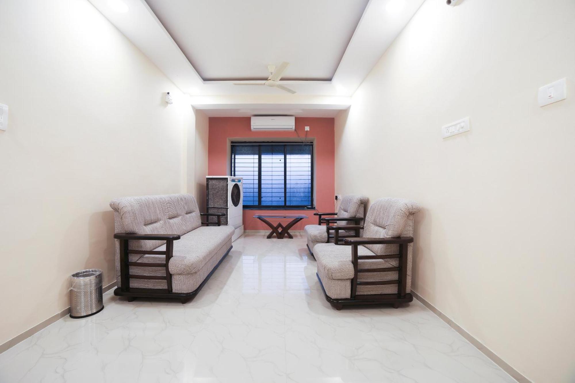 Hotel O Club Metro Nagpur Exteriör bild